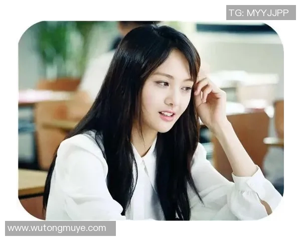 足球明星女友身材火辣引发热议网友纷纷点赞称羡慕不已