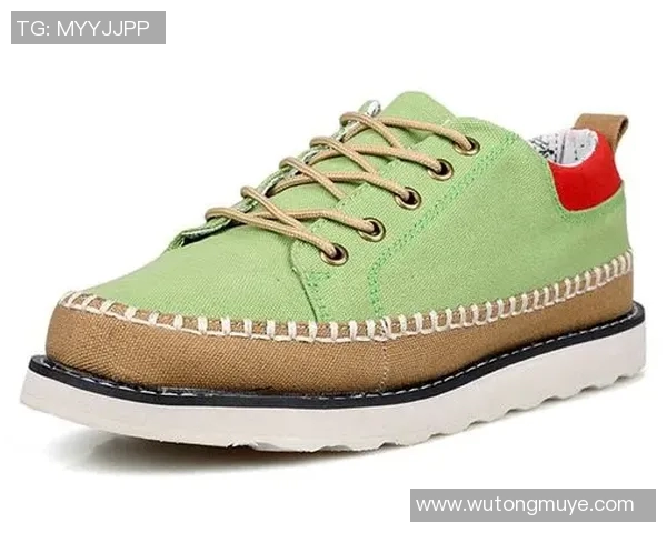 足球明星帆布鞋时尚搭配展示让你领略运动与潮流的完美结合